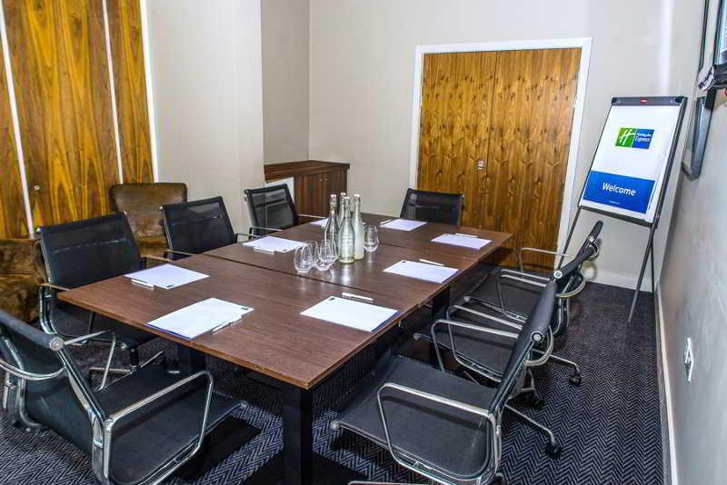 Holiday Inn Express Liverpool Hoylake, An Ihg Hotel ภายนอก รูปภาพ