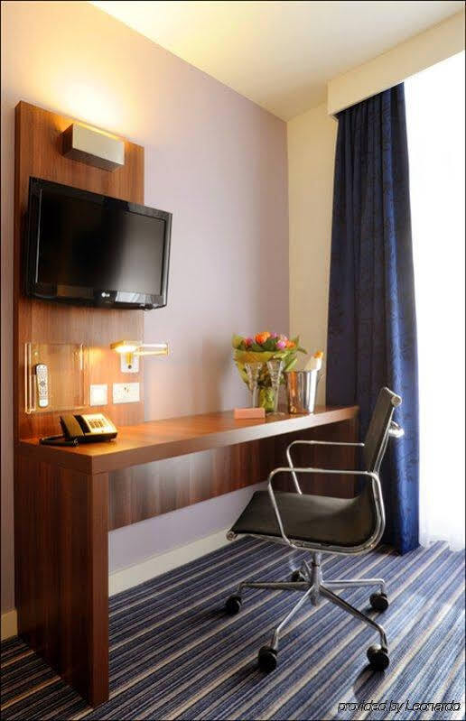 Holiday Inn Express Liverpool Hoylake, An Ihg Hotel ภายนอก รูปภาพ